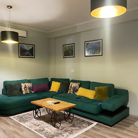 Bricks Near Pazari I Ri Apartamento